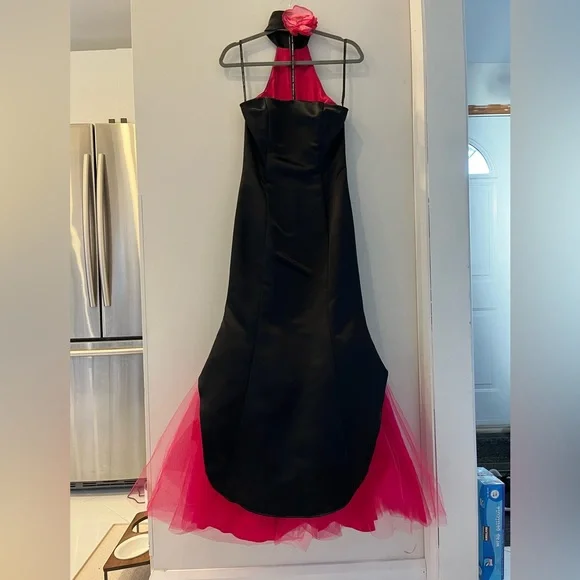 Black and Pink Gunne Sax Prom Dress - Picture 12 of 17